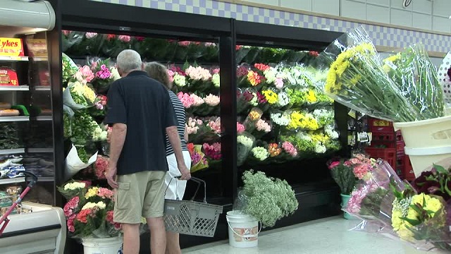 kệ trưng bày hoa siêu thị