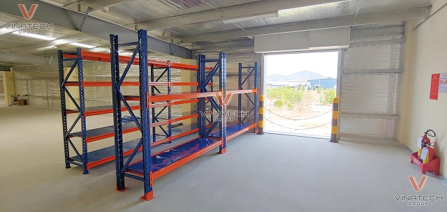 medium duty racks for hanacans company