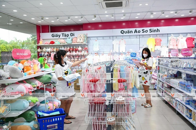 kệ siêu thị tại siêu thị Con Cưng tỉnh Quảng Ngãi 5