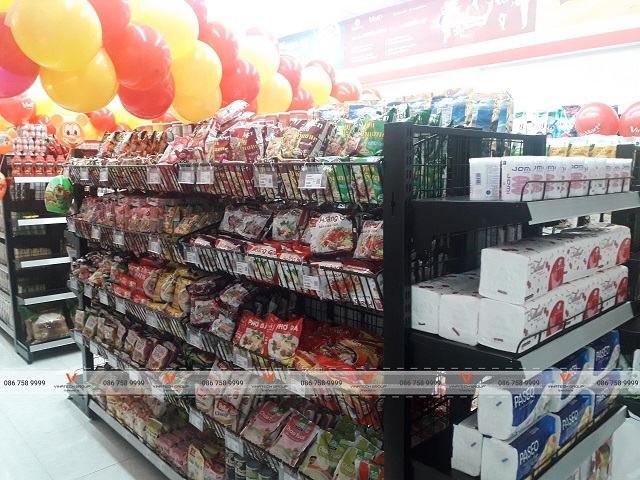 kệ siêu thị tại siêu thị Winmart+ tỉnh Lạng Sơn 3