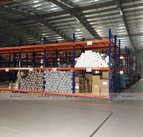 Kệ để vải cuộn