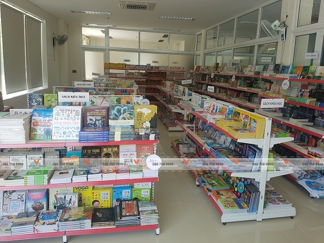 kệ siêu thị tại nhà sách Kim Đồng TP Đà Nẵng 1