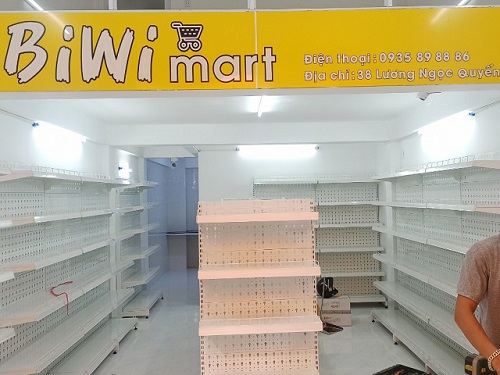 kệ siêu thị tại siêu thị Biwi Mart TP Đà Nẵng 1