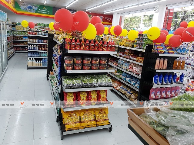 kệ siêu thị tại siêu thị Winmart+ TP Đà Nẵng 2