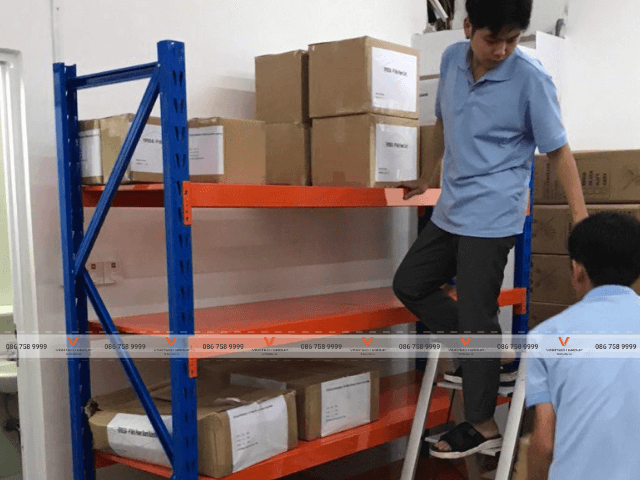 Quản lý kho hàng trong Logistics
