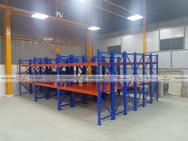 kệ kho hàng tại công ty cổ phần Tập đoàn Hoa Sen tại Cần Thơ 2