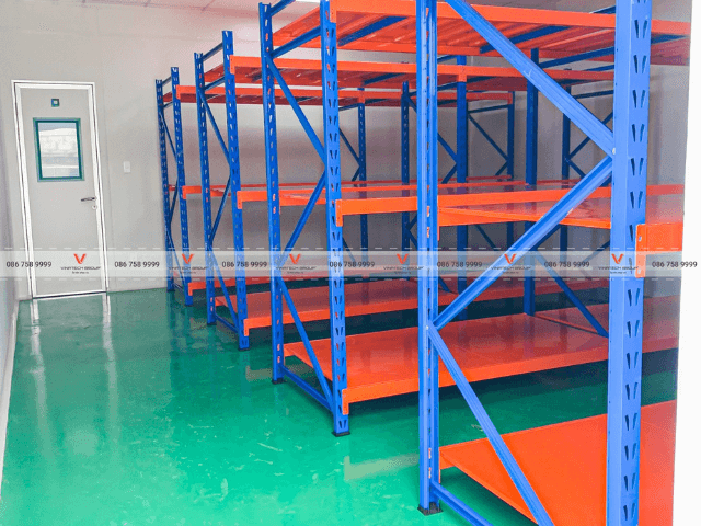 Lắp đặt kệ trung tải công ty CP Medcen Long An
