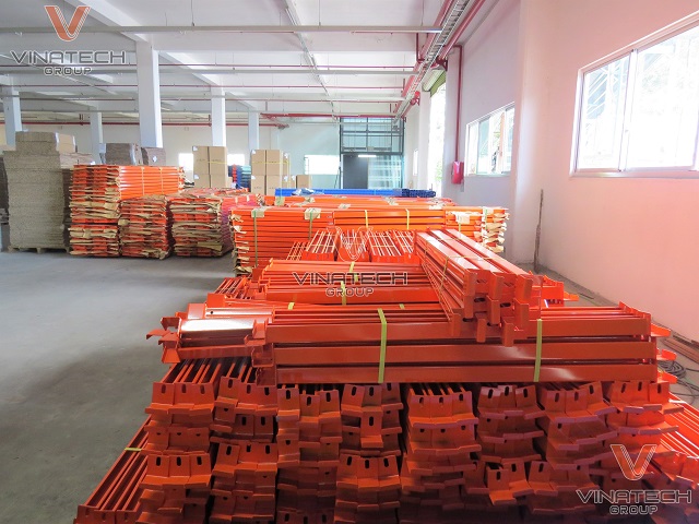 kệ kho hàng tại công ty cổ phần Tập đoàn Kỹ nghệ gỗ Trường Thành tỉnh Bình Dương 7