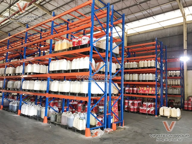 kệ kho hàng tại công ty sơn Hiệp Phát cụm công nghiệp Hoàng Gia tỉnh Long An 2
