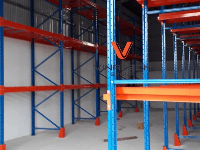 Kệ kho hàng tại kho Vinamik Vinh Châu Đô Lương Nghệ An 2