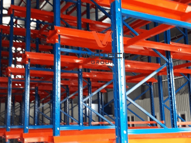 Kệ kho hàng tại kho Vinamik Vinh Châu Đô Lương Nghệ An 3