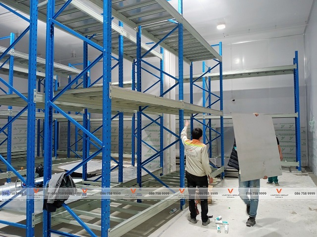 kệ kho hàng tại khu công nghệ cao Láng Hoà Lạc TP Hà Nội 2