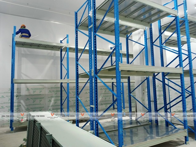 kệ kho hàng tại khu công nghệ cao Láng Hoà Lạc TP Hà Nội 3