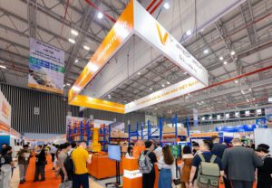 Vinatech Group trình diễn kệ kho thông minh tại VILOG
