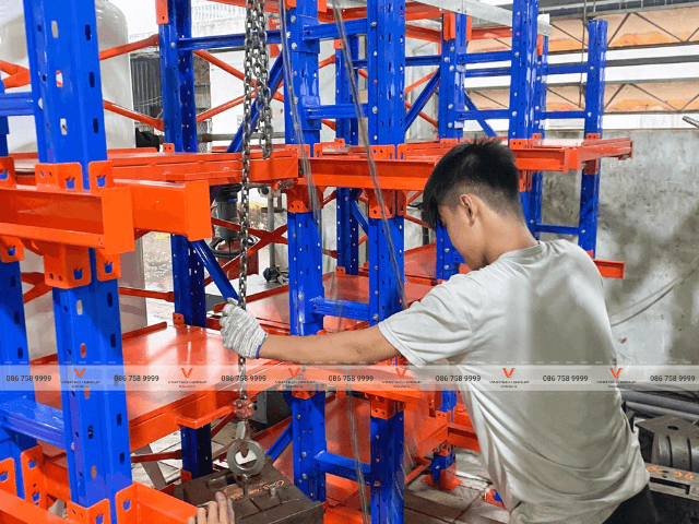 Quản lý kho hàng trong Logistics