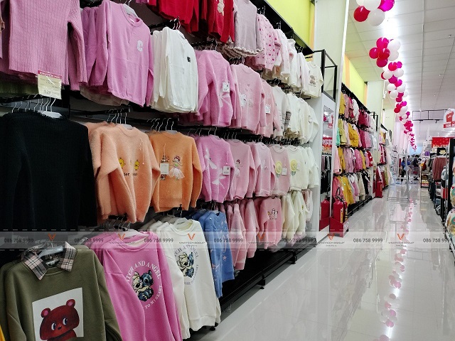 sắp xếp cửa hàng mẹ và bé