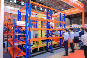 [CafeF]Vinatech Group ra mắt hệ thống tự động ASRS tại VILOG 2023