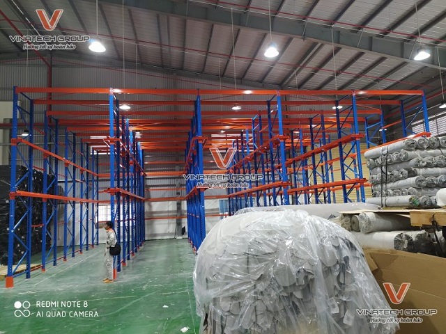 vinatech hoàn thiện kệ kho hàng tải trọng nặng 2