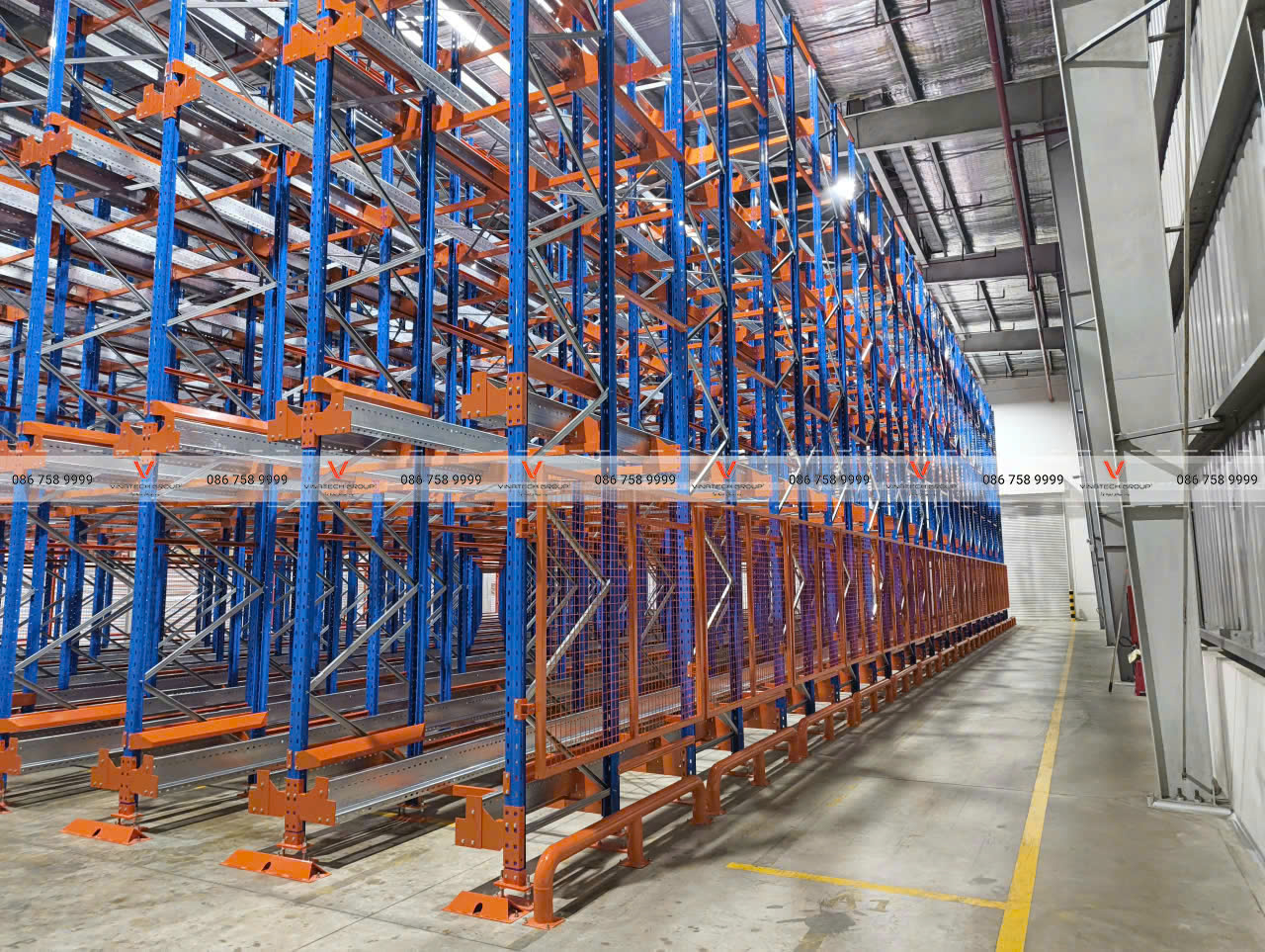 Kệ để vật tư