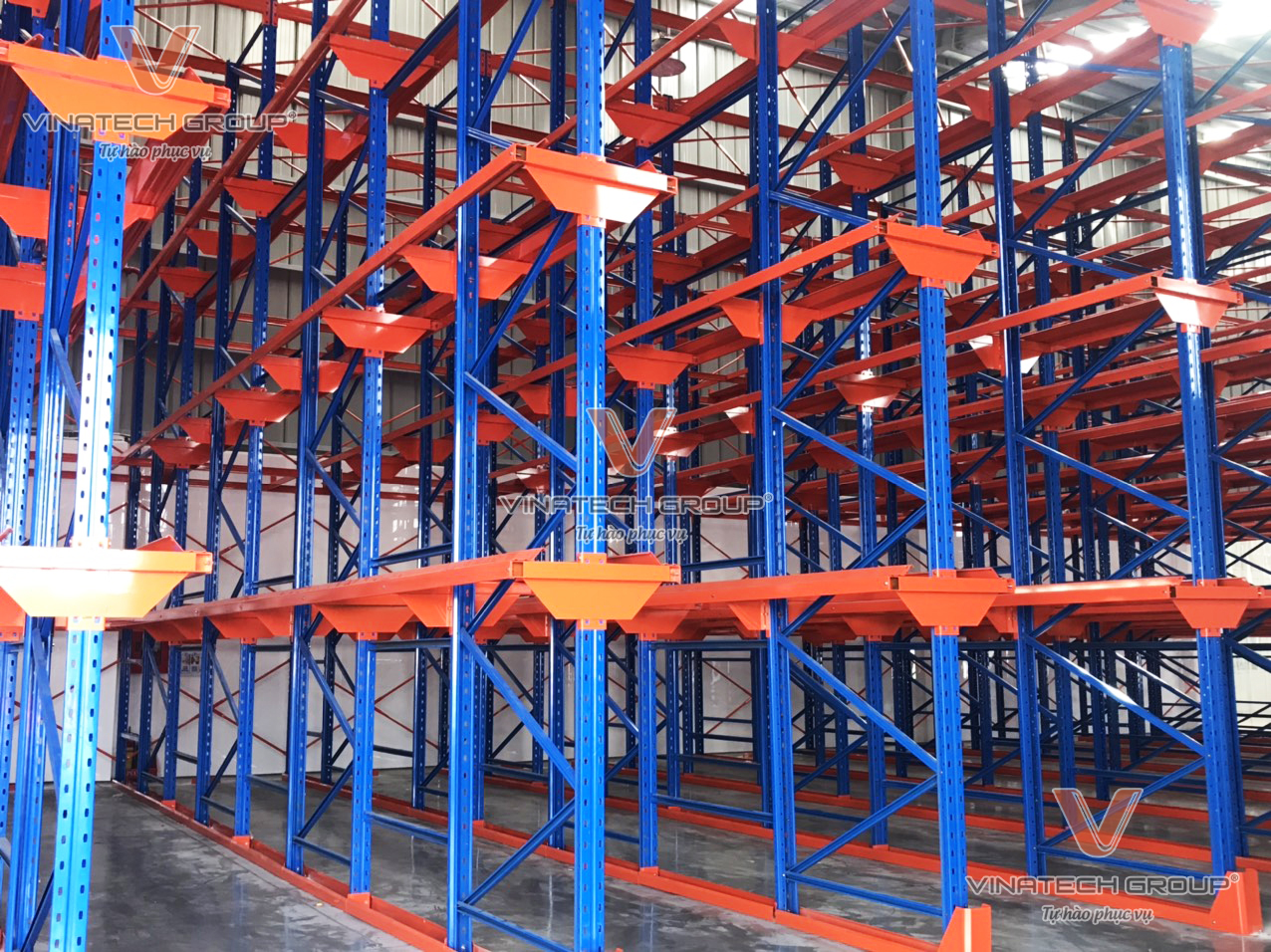 Kệ Kho Hàng Quảng Trị