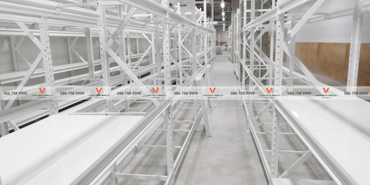 ke-trung-tai-mau-trang (1) kệ trung tải màu trắng