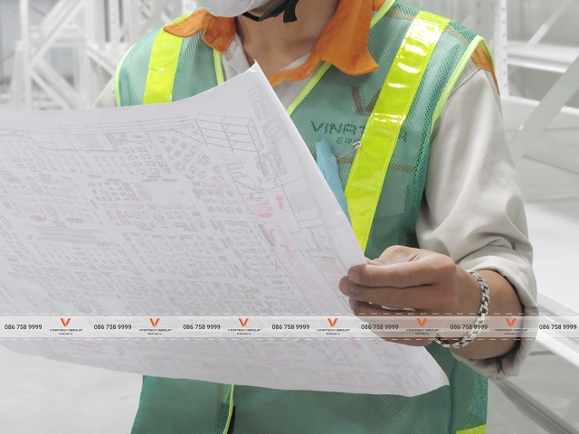 kệ trung tải màu trắng