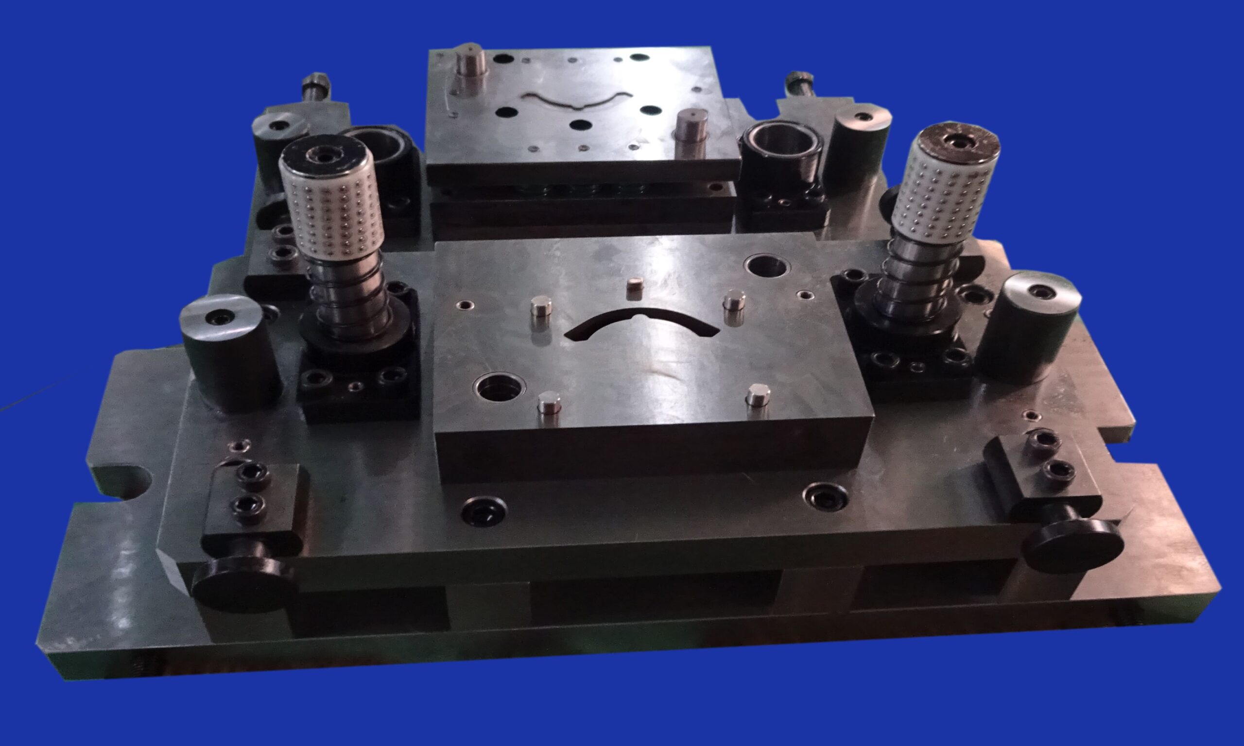 khuôn mẫu đột dập liên hoàn