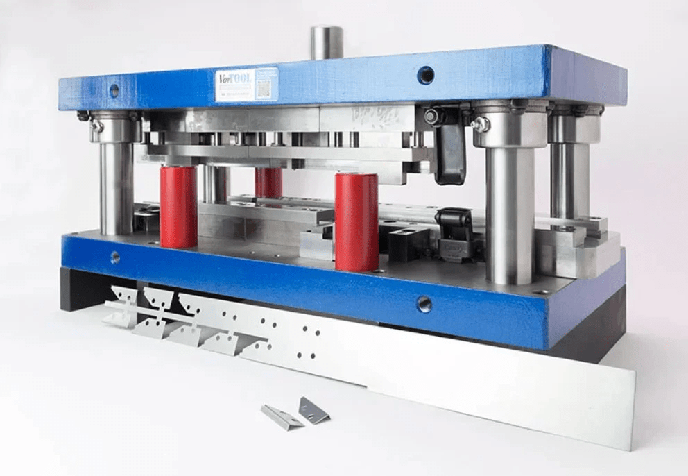 khuôn mẫu đột dập