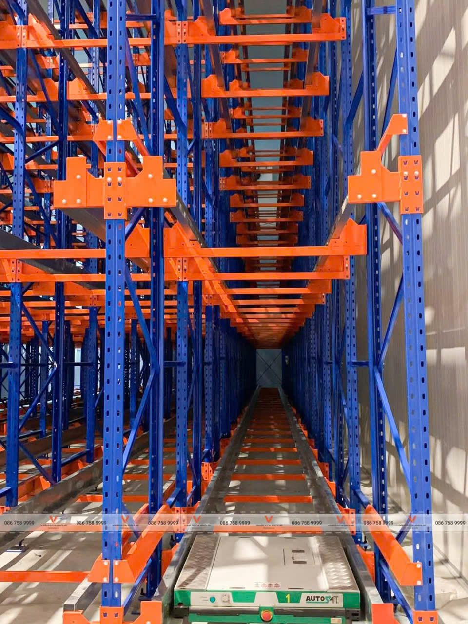 Hoàn thiện dự án kệ Shuttle Two Way cho kho lạnh